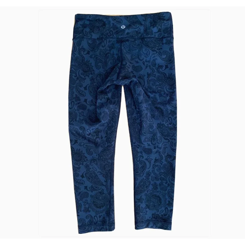 Lululemon Wunder Under Crop Leggings Womens 6 Blue Paisley Yoga Athletic Pants